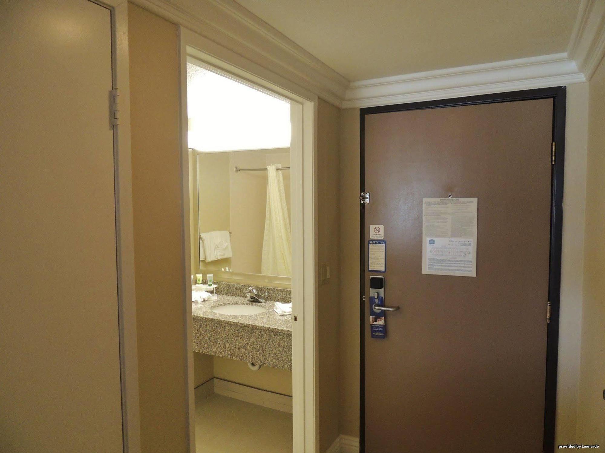 Best Western Plus - Anaheim Orange County Hotel Плесенша Екстер'єр фото