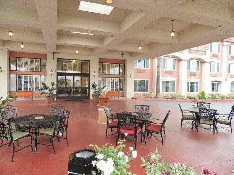 Best Western Plus - Anaheim Orange County Hotel Плесенша Екстер'єр фото